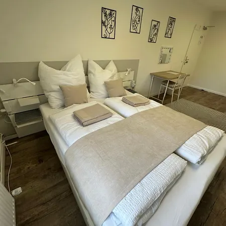 Hostel By Bookiebooking Wiesbaden