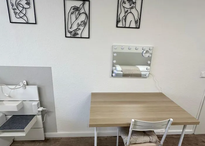 Albergue By Bookiebooking *