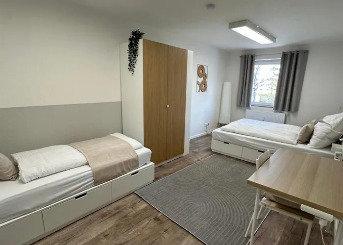 By Bookiebooking Albergue *