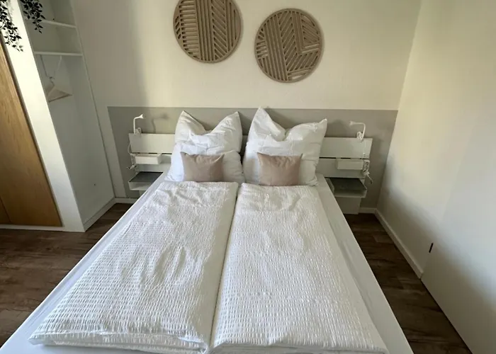 By Bookiebooking Albergue