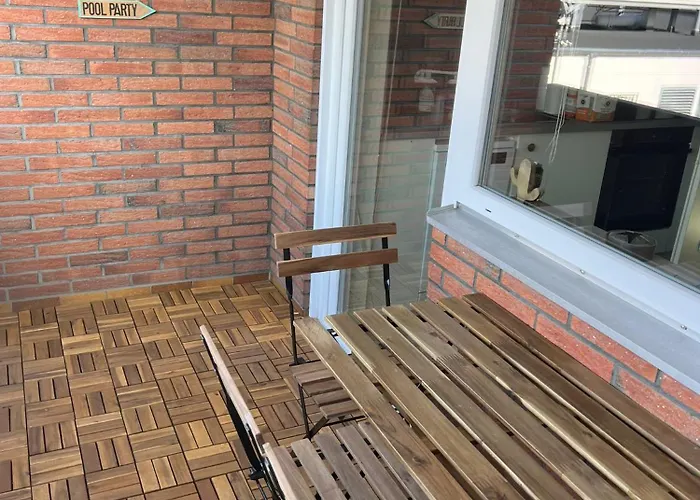 By Bookiebooking * Wiesbaden